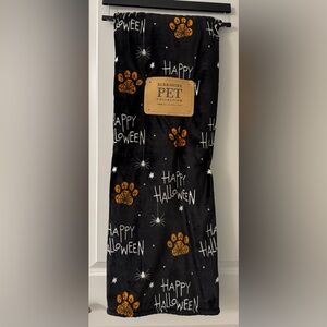 Berkshire Pet Collection Minky Fleece Blanket Happy Halloween Paws Spiderweb